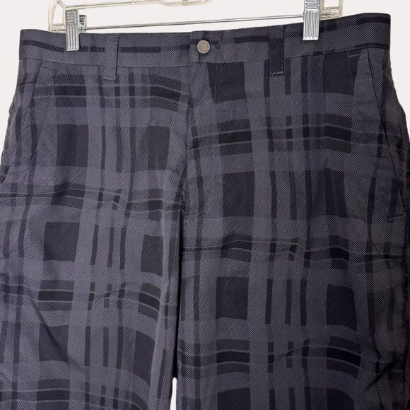 Callaway Mens Golf Shorts Plaid Black Gray 34 bv - Picture 2 of 6